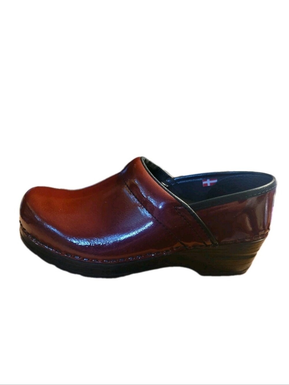 Sanita Clogs Womens 36 / 5 Red Patent Leather Professional Nursing Work Clogs